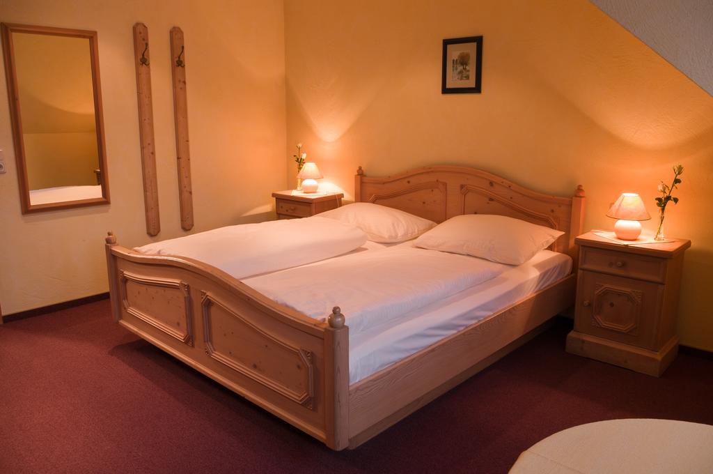Hotel Schwarzes Ross Schwarzach am Main Bilik gambar