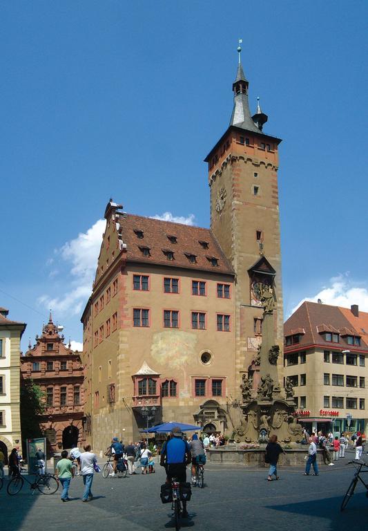 Hotel Schwarzes Ross Schwarzach am Main Luaran gambar