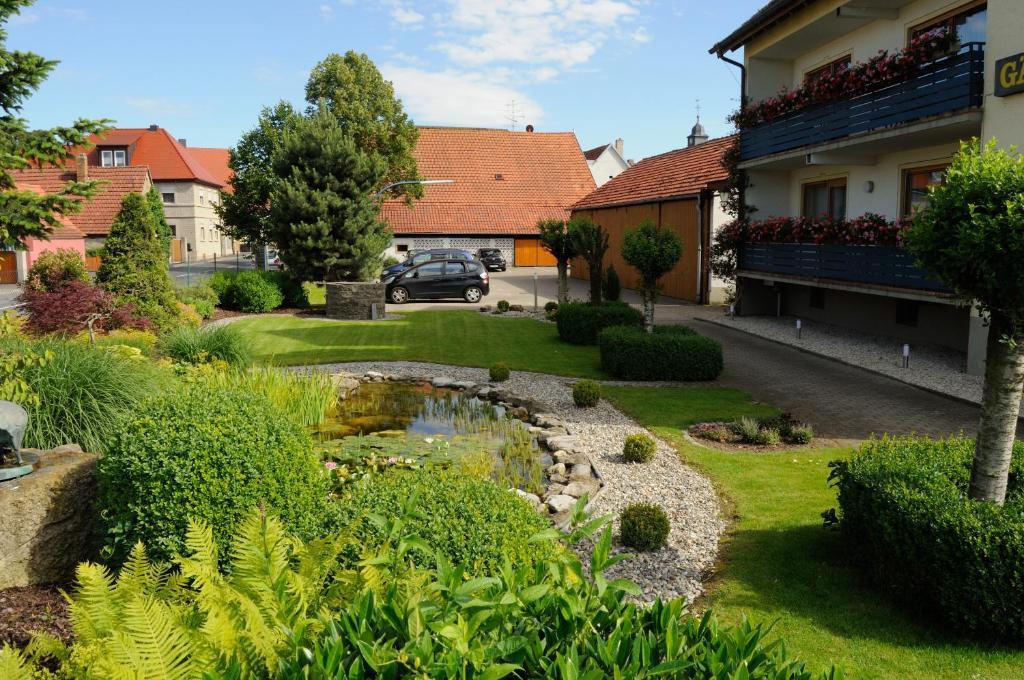 Hotel Schwarzes Ross Schwarzach am Main Luaran gambar